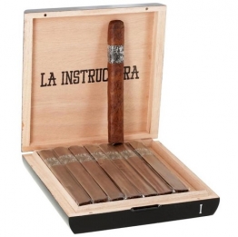 La Instructora Box Pressed №1