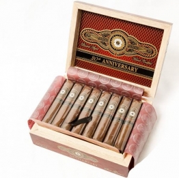 Perdomo 20th Anniversary Sun Grown R556