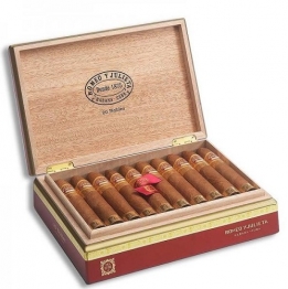 Romeo y Julieta Linea de Oro Nobles