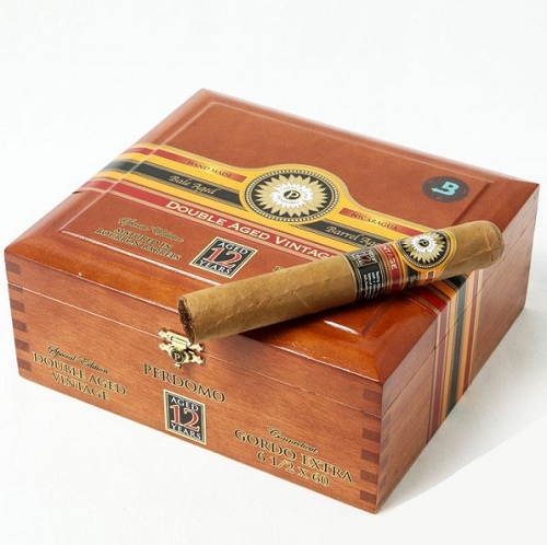 Perdomo Double Aged 12 Years Vintage Gordo Connecticut